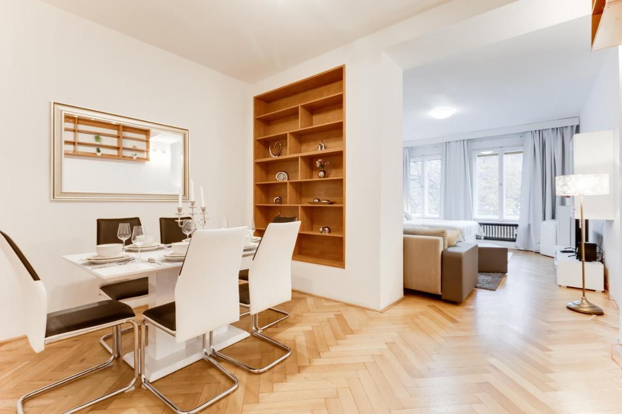 Exclusive Riverside Apartment In The Heart Of Praag Buitenkant foto